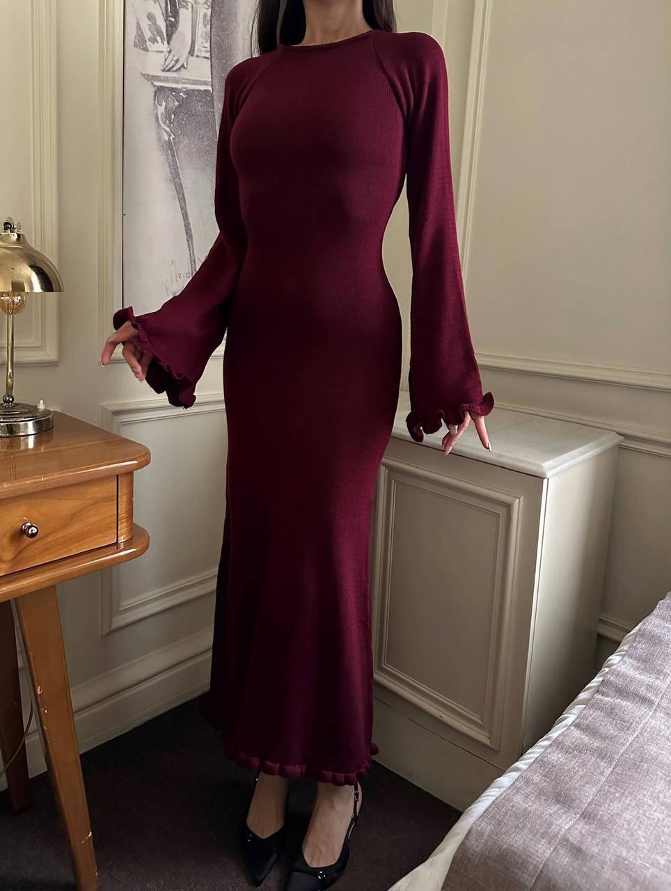 Sukienka z otwartymi plecami